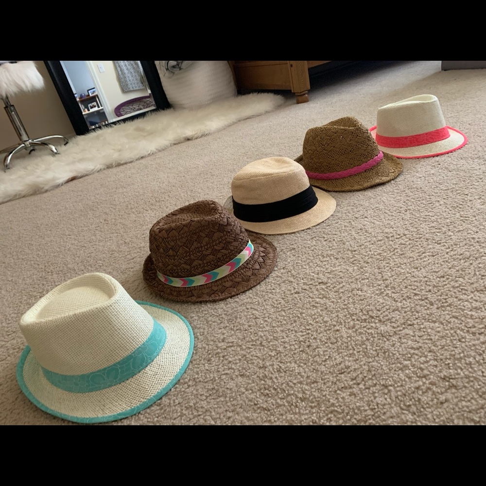 5 Women’s Fedoras ($25 for all of them)